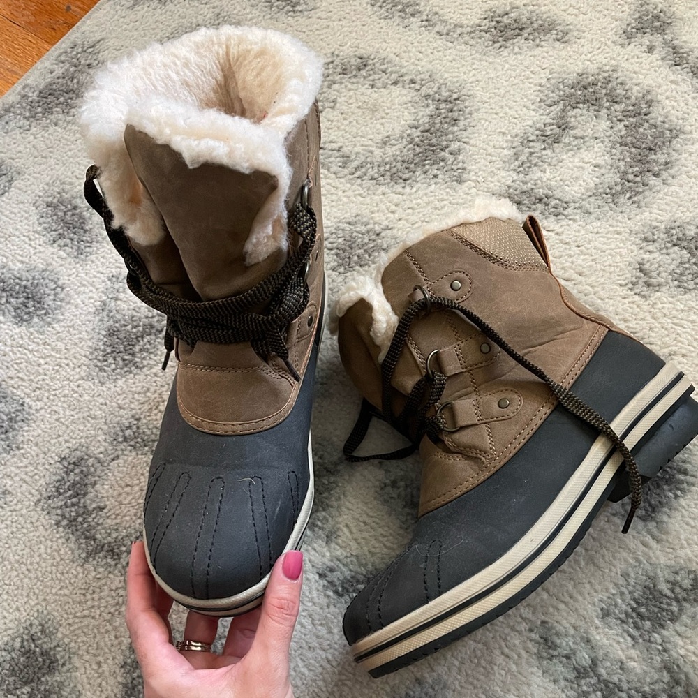 Pawz Winter Boots